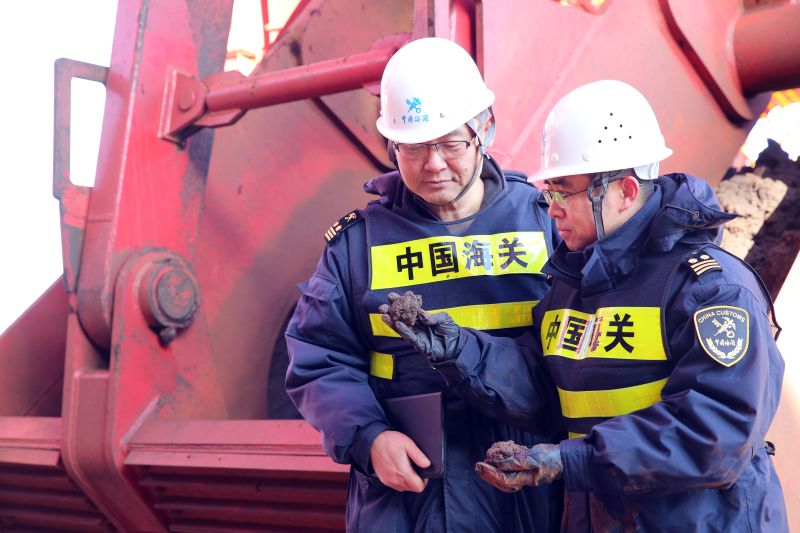 黃島海關查獲禁止進口洋垃圾50.1噸（圖）