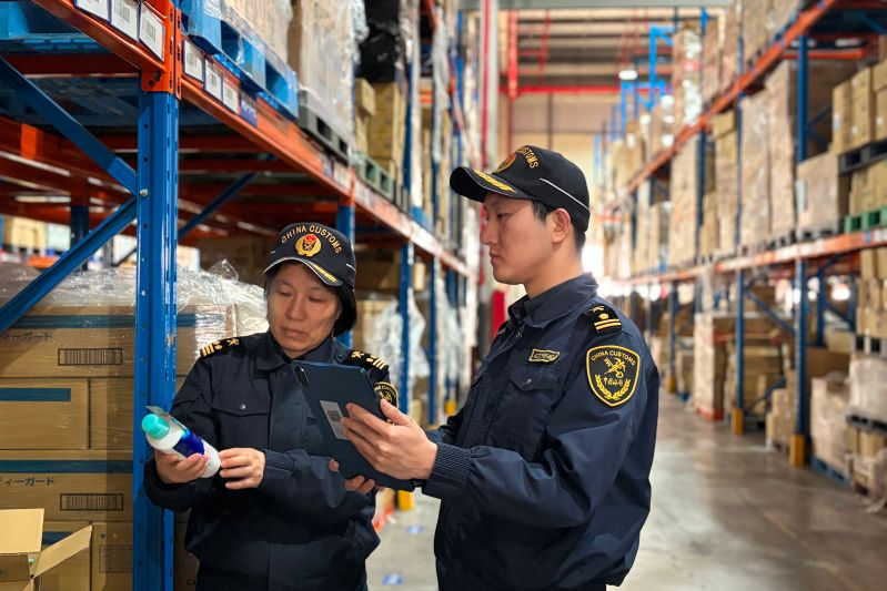 監(jiān)管前置 跨境包裹享“秒級通關”（圖）